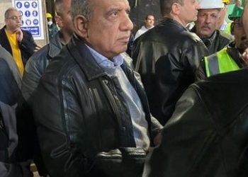 في جولة ميدانية.. وزير قطاع الأعمال العام يتفقد شركة سيناء للمنجنيز بمدينة أبو زنيمة 9