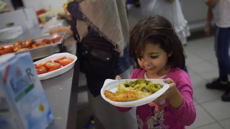 إطعام الصغار في نهار رمضان 