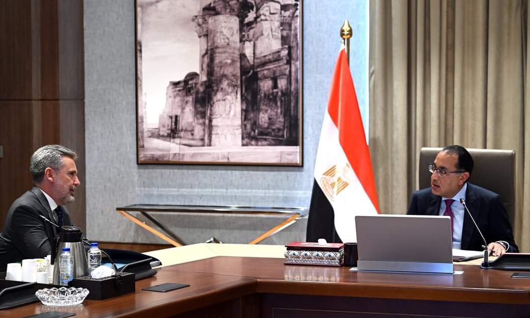 السفير الإيطالي ميكيلي كواروني يشيد بصفقة رأس الحكمة في مصر 2