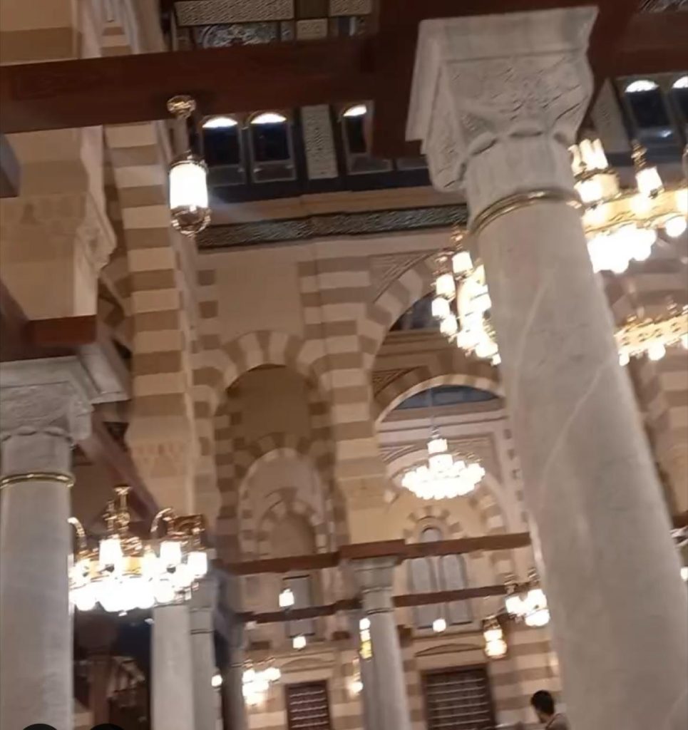 تحفة معمارية جميلة.. شاهد بالصور افتتاح مسجد السيدة زينب بعد ترميمه بشكل جذاب 6