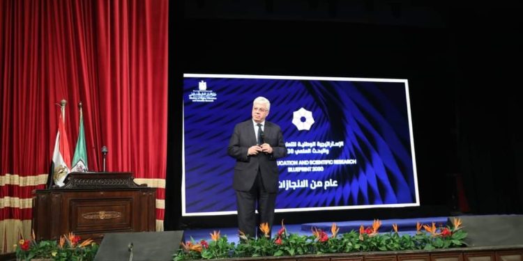 وزير التعليم العالي: مشروع أرض الجامعات المصرية بالوادي الجديد باكورة المبادرة الرئاسية «تحالف وتنمية» 1