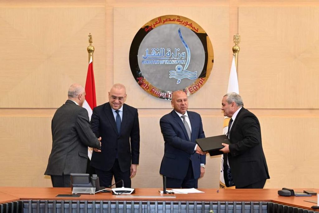 الوزير والجزار يشهدان توقيع بروتوكول تعاون في مجالات النقل البري بالمدن الجديدة 2