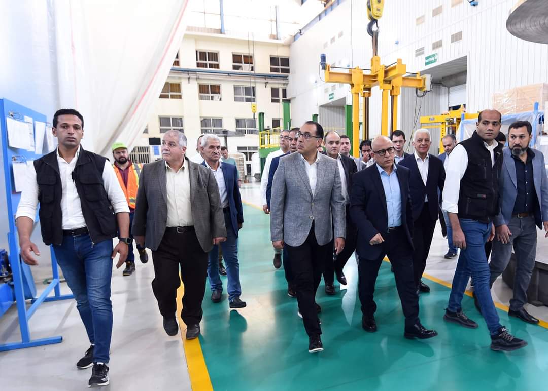 رئيس الوزراء يزور مصنع "السويدي" للمحولات الكهربائية بالعاشر من رمضان 2