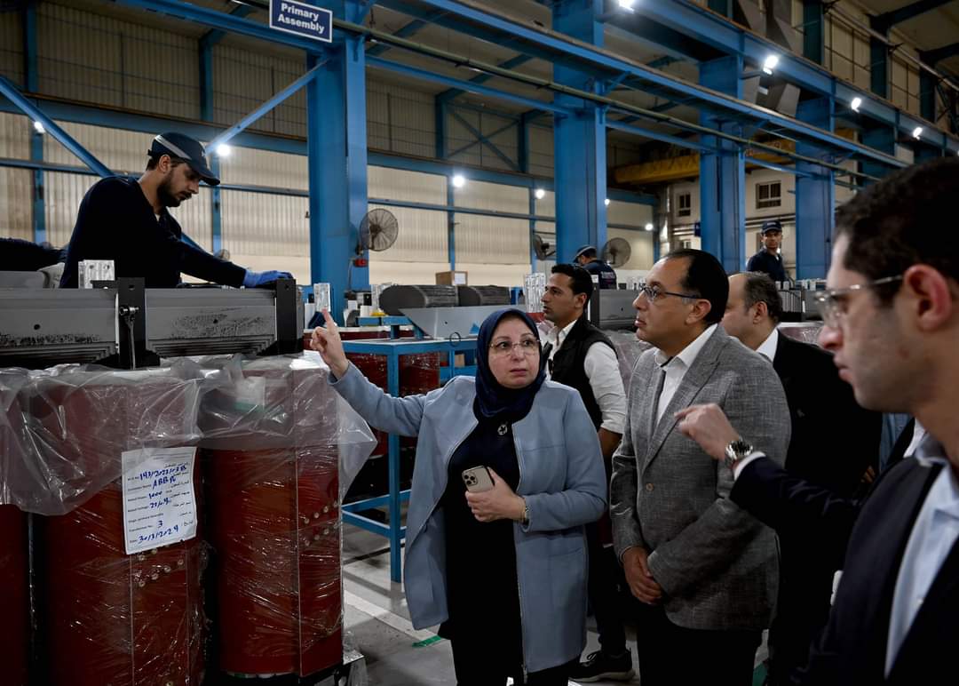 رئيس الوزراء يزور مصنع "السويدي" للمحولات الكهربائية بالعاشر من رمضان 7