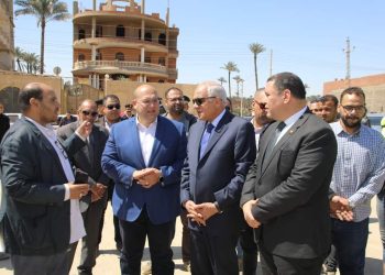 محافظ الجيزة يتفقد نسب تنفيذ أعمال تطوير وتوسعة طريق مصر أسيوط السريع 7