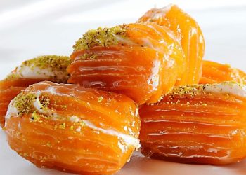 الحلو في سابع يوم رمضان.. طريقة عمل بلح الشام بالكريمة 4