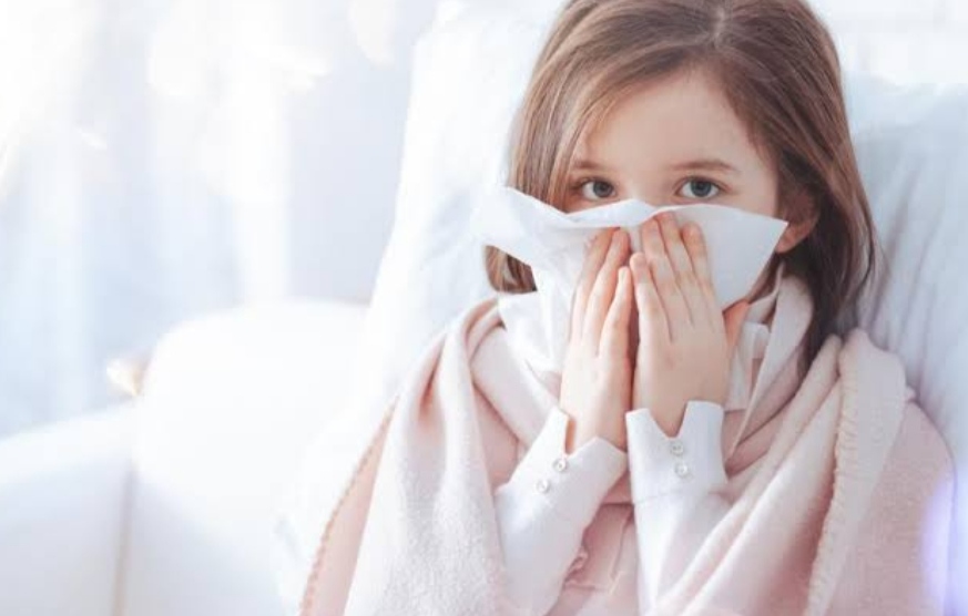 بعد تقلبات الطقس.. كيف تحمي أطفالك من نزلات البرد والأنفلونزا 3