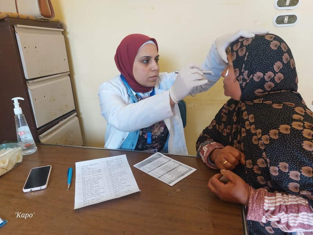 محافظة دمياط تتطلق عدد من القواقل الطبية بإحدى القرى.. وعلاج 1300 مواطن بالمجان 4
