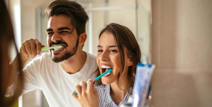 هل معجون الأسنان يؤثر على صحة الصيام؟.. الإفتاء تجيب 1