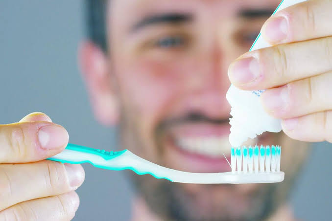 هل معجون الأسنان يؤثر على صحة الصيام؟.. الإفتاء تجيب 3