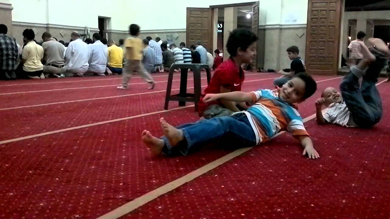 حكم اصطحاب الاطفال الى المساجد