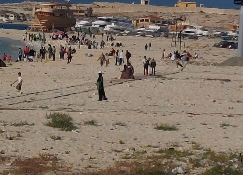 في ثاني أيام عيد الفطر المبارك.. توافد كبير من أهالي مطروح على الشواطئ 3