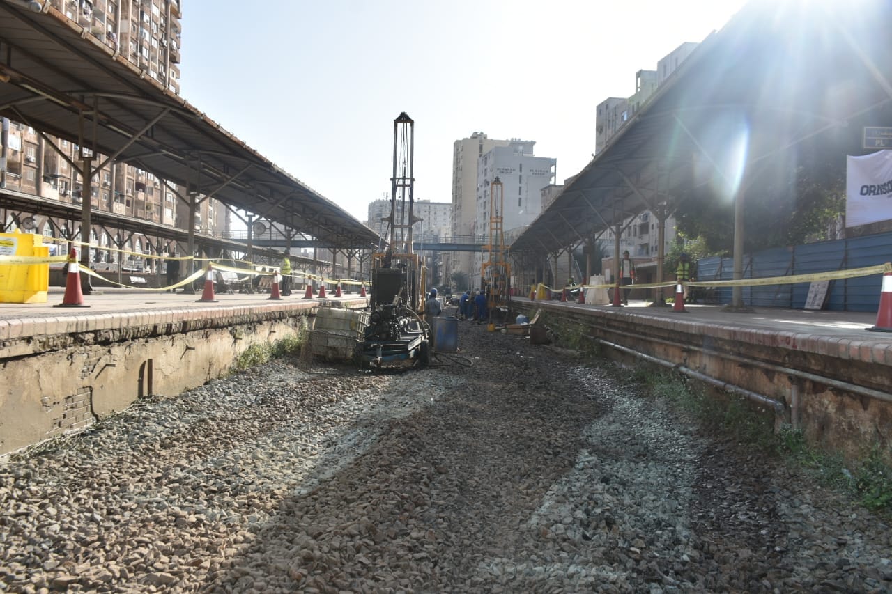 كامل الوزير يتفقد مشروع المرحلة الأولى من مترو الإسكندرية 3
