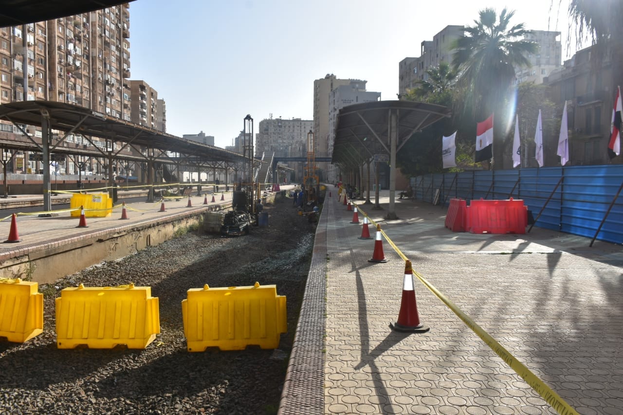 كامل الوزير يتفقد مشروع المرحلة الأولى من مترو الإسكندرية 2