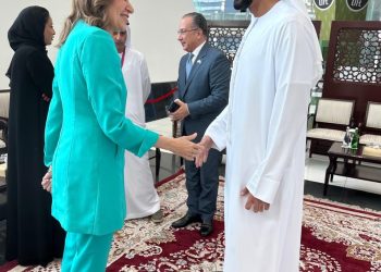 وزيرة الثقافة المصرية تلتقي بنظيرها الإماراتي خلال فعاليات "افتتاح معرض أبو ظبي الدولي للكتاب" 2