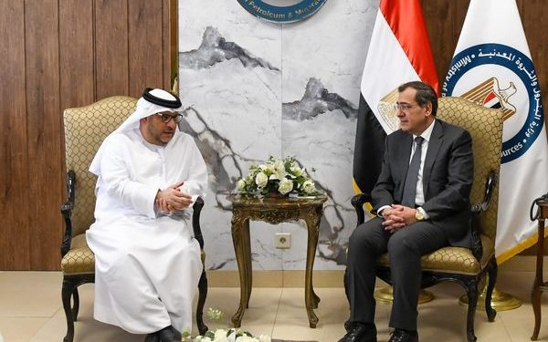 وزير البترول يستقبل مدير الديوان الأميرى بإمارة الفجيرة بدولة الإمارات