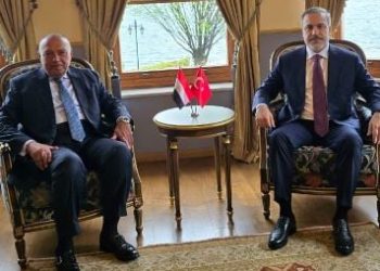 وزير الخارجية يعقد مباحثات مغلقة مع نظيره التركي
