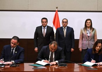 مدبولي يشهد مراسم توقيع بروتوكول تعاون لحوكمة قطاع الخدمات الصحية بمصر 4