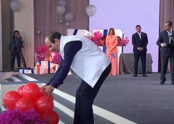 لفتة إنسانية من الرئيس لابن الشهيد في احتفالية عيد الفطر 4