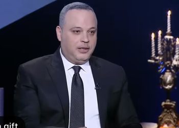 تامر عبد المنعم عن نادية الجندي: السن دا يفكر فيه عزرائيل وليس فارس الأحلام 5