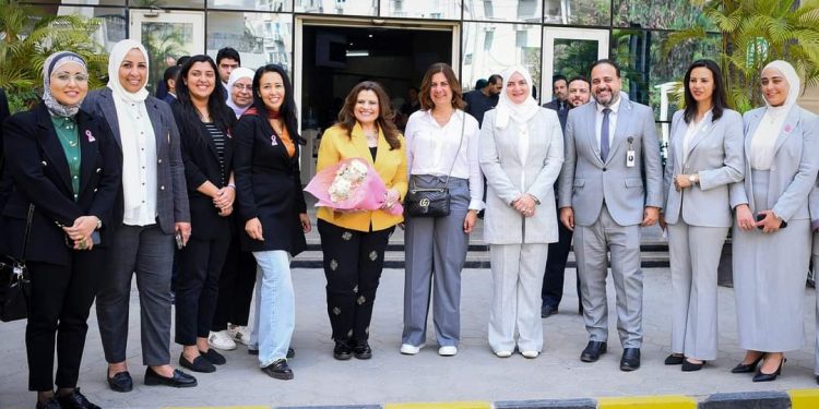 وزيرة الهجرة تزور مستشفى بهية لعلاج سرطان الثدي بالهرم 1