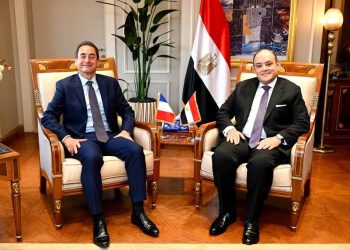 السفير الفرنسي بالقاهرة: مصر محور صناعي وتصديري رئيسي بمنطقة الشرق الأوسط وأفريقيا 5