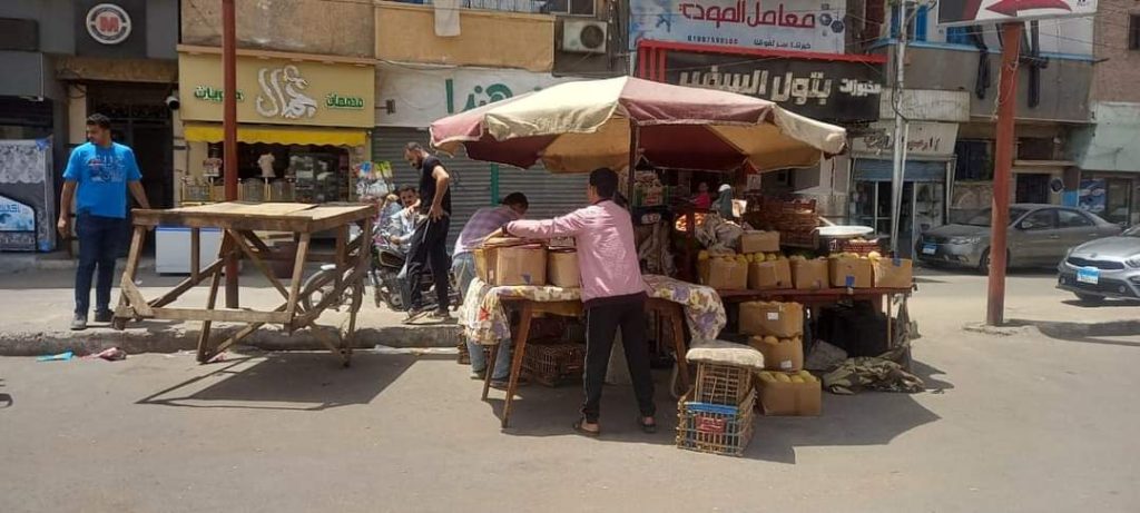 تحرير 12 محضر خلال حملة إزالة الإشغالات والتعديات على حرم الطريق بحي ثان مدينة الإسماعيلية 2