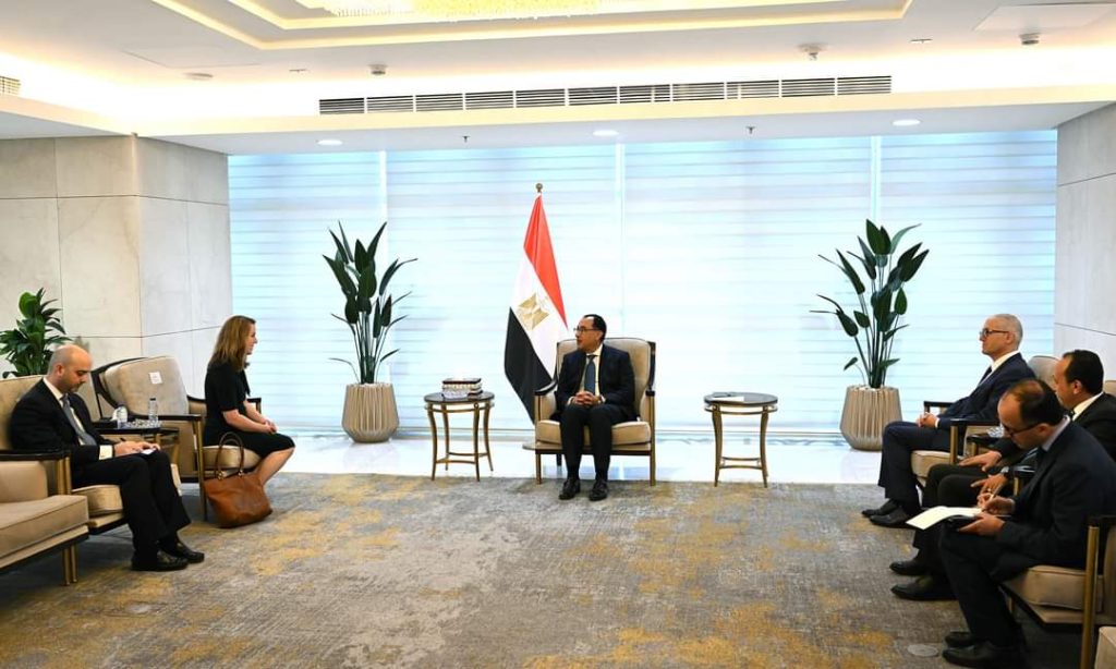 مدبولي: مصر لا تتلقى الدعم المناسب من المجتمع الدولي بالرغم من تحملها لأعباء توفير حياة كريمة للوافدين 3