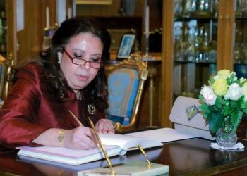 الخارجية: سفيرة مصر تقدم أوراق اعتمادها لملك كمبوديا 4