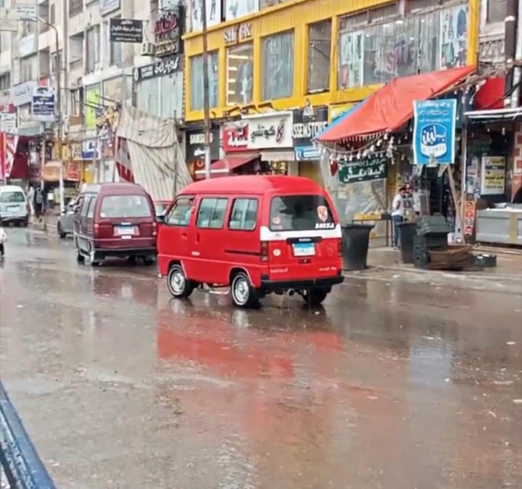 يحدث الآن.. أمطار غزيرة ثلجية تضرب الإسكندرية وتجبر المواطنين لعدم الخروج (صور) 1