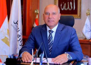 تزامنا مع احتفالات شم النسيم.. وزير النقل يتابع إجراءات السلامة للمراكب النيلية