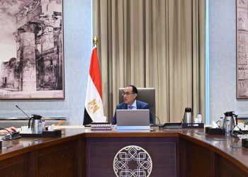 رئيس الوزراء يُتابع عددًا من ملفات عمل الهيئة المصرية للشراء المُوحد والإمداد والتموين الطبي 2
