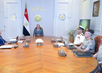 الرئيس السيسي يعقد اجتماعا هاما مع قادة القوات المسلحة ووزير النقل لهذا السبب 4