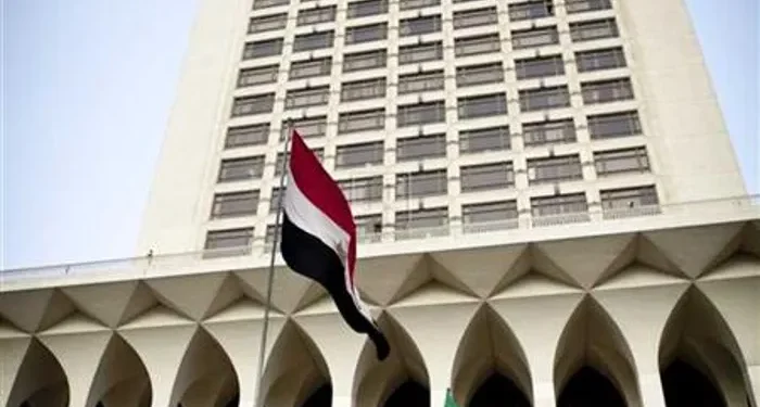 تخصيص وسائل تواصل لتلقي استفسارات المصريين بالخارج بشأن تسوية الموقف التجنيدي 1