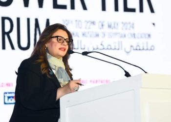 وزيرة الهجرة تشارك في فعاليات الافتتاح الرسمي للدورة الثانية من ملتقى "تمكين المرأة بالفن" الدولي 5