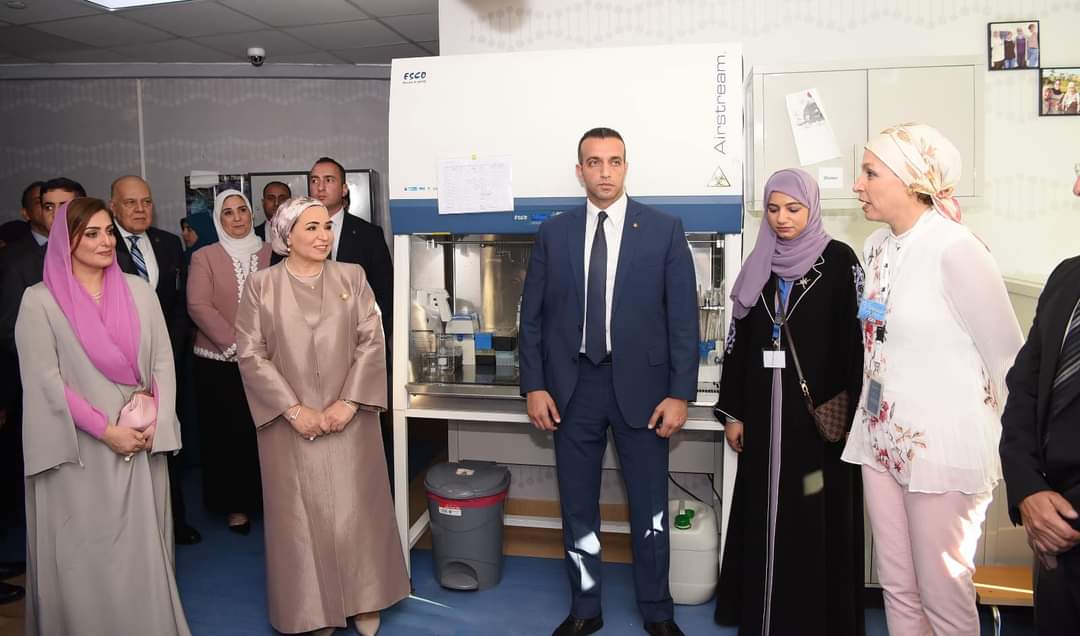 بالصور.. انتصار السيسي وحرم سلطان عمان في زيارة لمستشفى 57357 لعلاج سرطان الأطفال 3