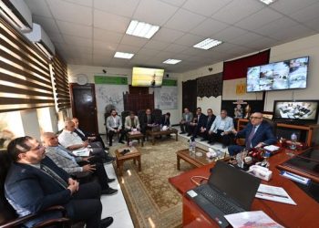 وزير الإسكان يعقد اجتماعا بمقر جهاز مدينة العاشر من رمضان لمناقشة مقترحات تطوير المناطق الصناعية بالمدن الجديدة 1