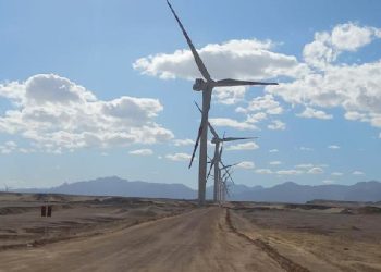 اليوم..وزير الكهرباء يشهد افتتاح مشروع محطة طاقة الرياح بخليج السويس 5