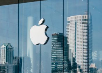   بقيمة 110 مليار جنيه ..شركة Apple تعلن عن أكبر عملية إعادة شراء للأسهم 6