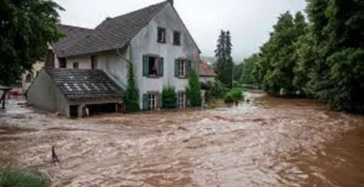 وقف العمل بمحطة لتوليد الكهرباء.. فيضانات هائلة تضرب جنوب غرب ألمانيا 1