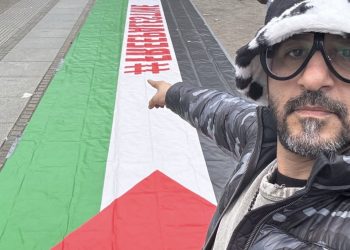 بالصور.. أحمد حلمي يشارك في مسيرة دعماً لفلسطين بشوارع هولندا خلال حضوره مهرجان روتردام 2